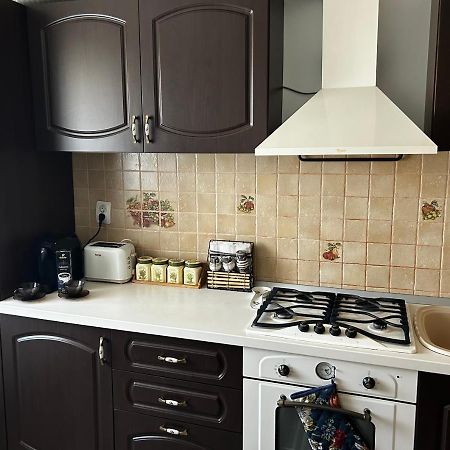 Lalelelor Apartment Suceava Exterior photo